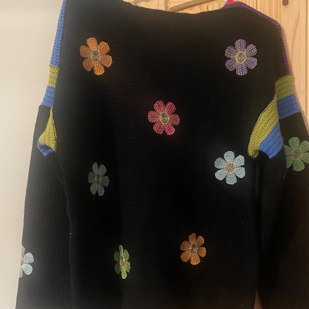 Easel Black Sweater with Multicolor Floral Design